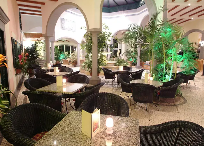 Pestana Village Garden Hotel